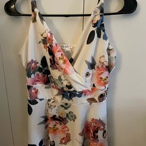 Medium flower design Venus tank top